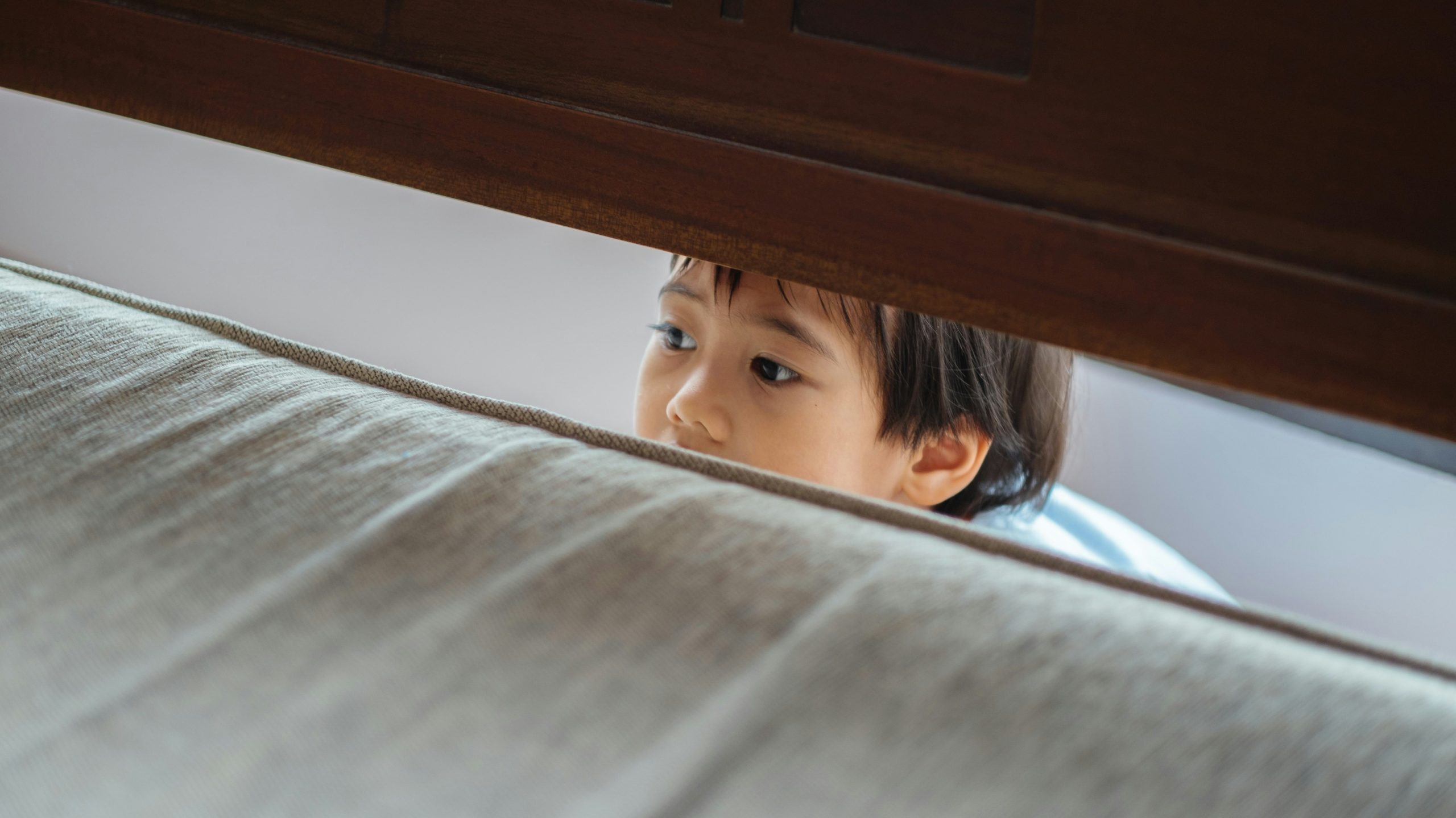 Anak kecil penasaran dan merekam pengalaman sejak dini yang memengaruhi bawah sadar hingga dewasa